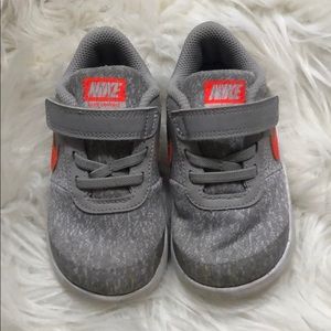 Nike Toddler Velcro Sneakers